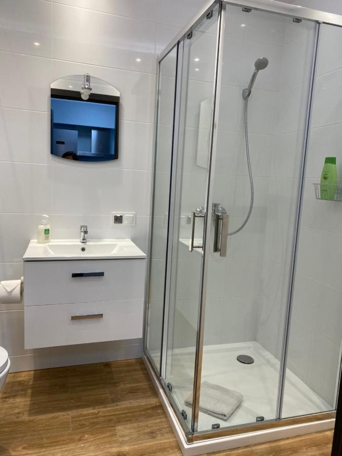 2 Tyskie Apartamenty Z Ogrodkiem 타이치 외부 사진